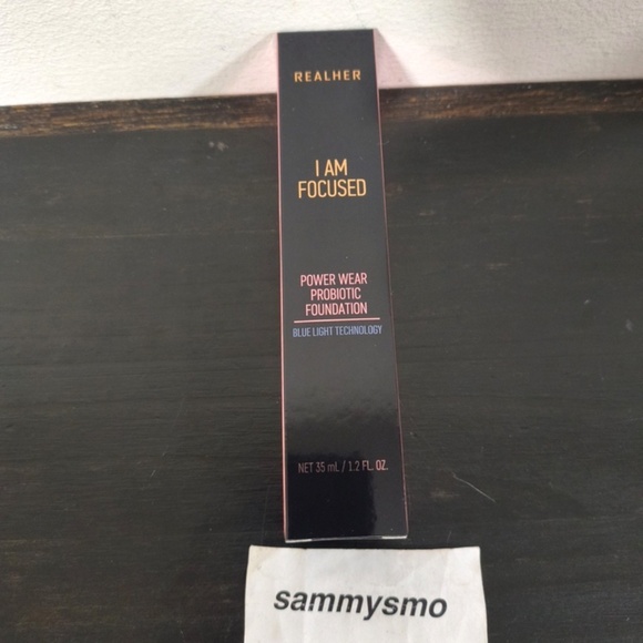 Realher Power Wear Probiotic Foundation I AM FOCUSED (Fair Ivory) - Picture 1 of 3